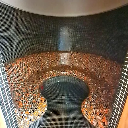 Trinity & Pool With Near Center شقة بانسكو