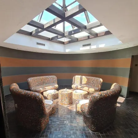 Apartmán Trinity & Pool With Near Center *