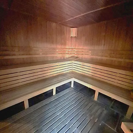 Апартамент Trinity & Pool With Near Center Банско